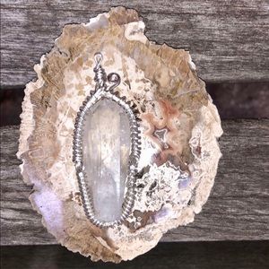 *HANDMADE* Clear Quartz Wire Wrapped Pendant ❤️